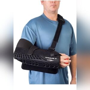 Donjoy Ultrasling III Shoulder Immobilizer w/ Ball  - Size Large - Gently Used